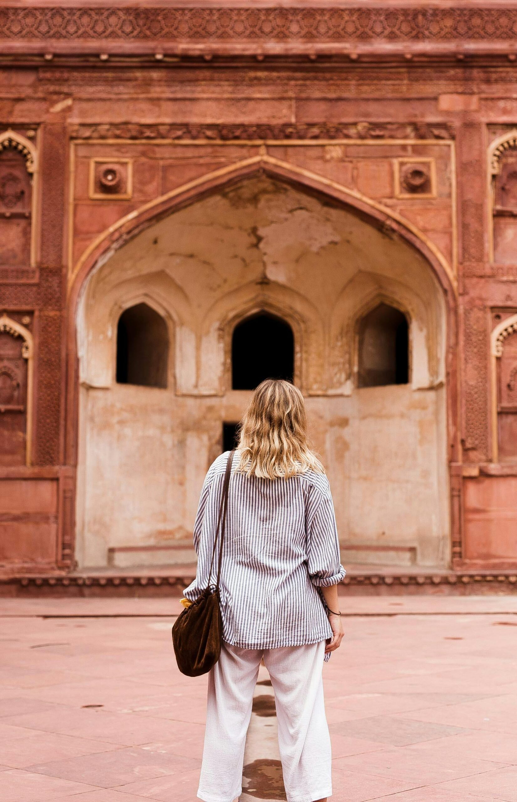 Safe ways to travel India as a woman