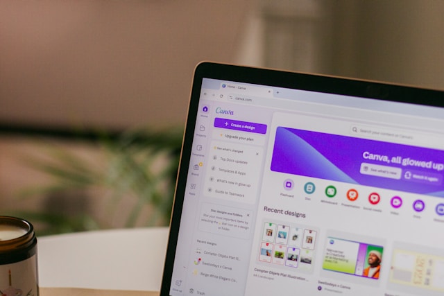 Top 10 AI Tools Every Solopreneur Needs in 2025